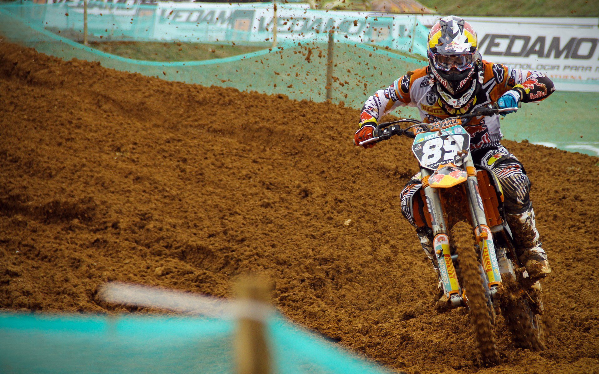 数字智能青训装备在全国多地布局，行业科技创新不断升级，数字智能体育